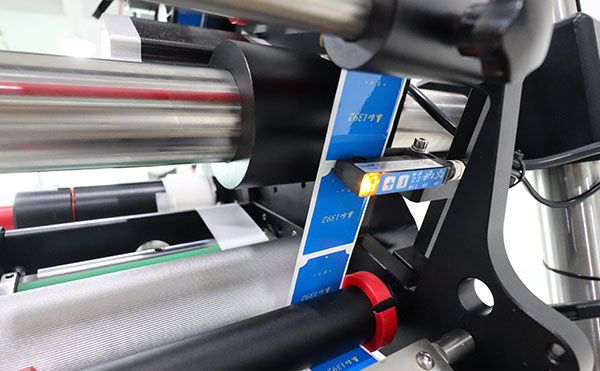 全自動平面貼標機,平面貼標機,貼標機廠家